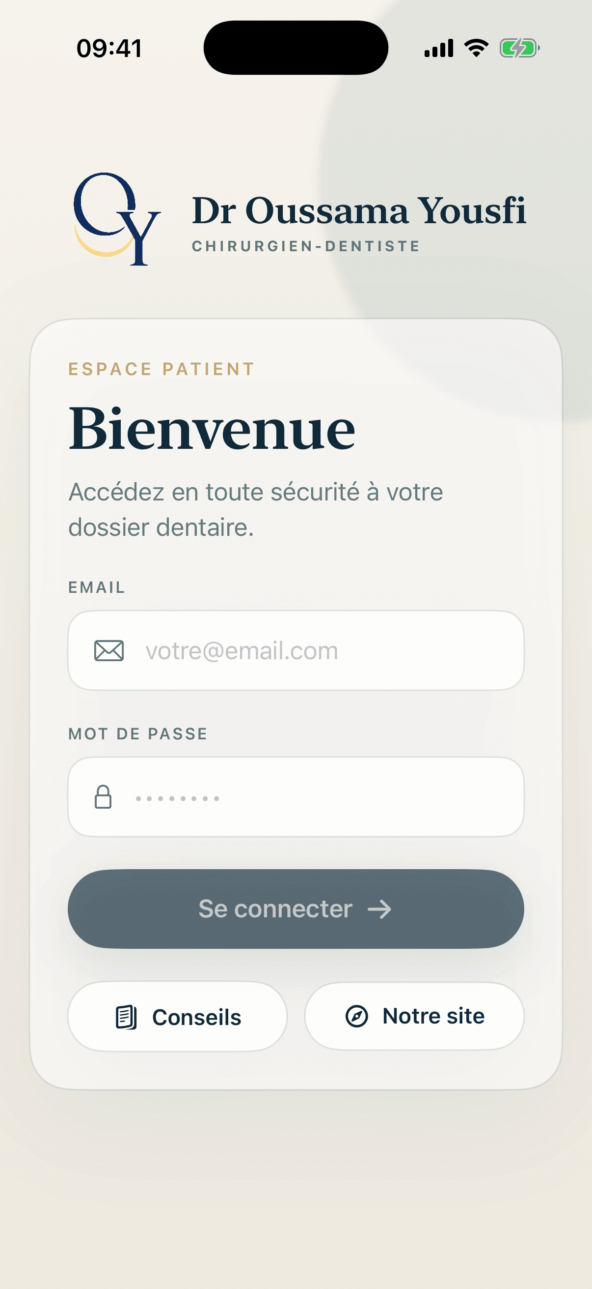 Écran de connexion de l’application mobile du Dr Yousfi Oussama